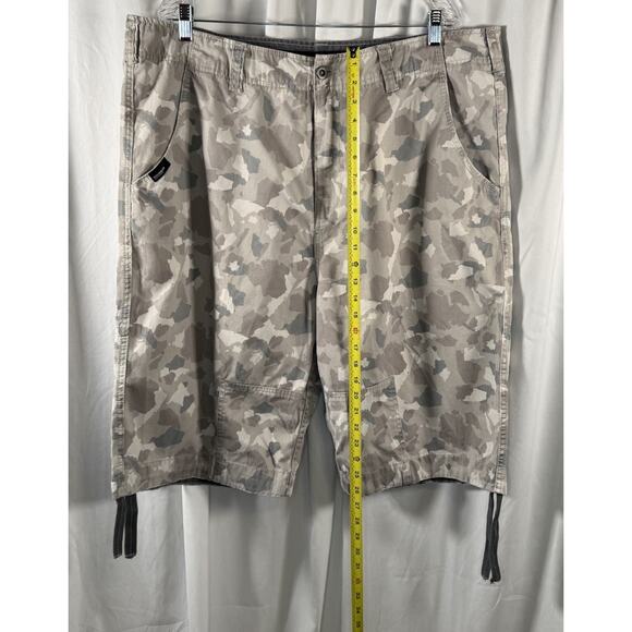 ROCAWEAR Camouflage 100% Cotton Drawstrings Leg Shorts Tan, 42, 87-34 - Picture 8 of 13